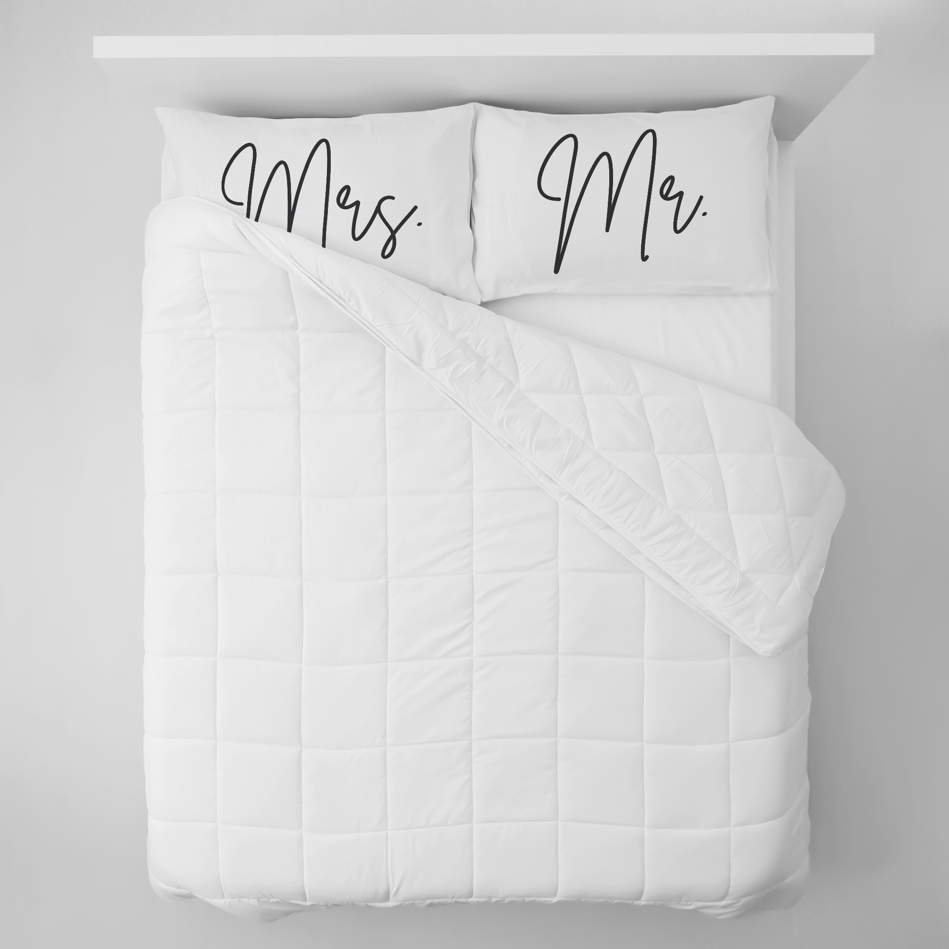 Couple Pillowcases Newlywed Gift Set, Mr. and Mrs. Matching Bed Set of 2 Pillowcases, His and Hers Housewarming Wedding Bridal Shower Gift