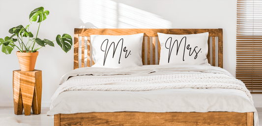 Couple Pillowcases Newlywed Gift Set, Mr. and Mrs. Matching Bed Set of 2 Pillowcases, His and Hers Housewarming Wedding Bridal Shower Gift